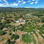 Villa Bacio With Heated Pool, Starlink Internet Brstanovo
