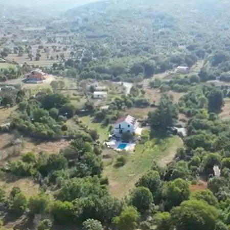 Bacio With Heated Pool, Starlink Internet فيلة