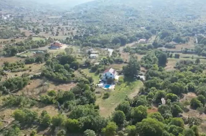 Bacio With Heated Pool, Starlink Internet Villa