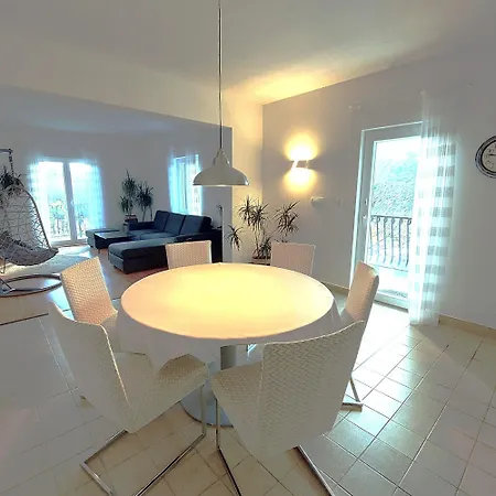 Bacio With Heated Pool, Starlink Internet * Brstanovo