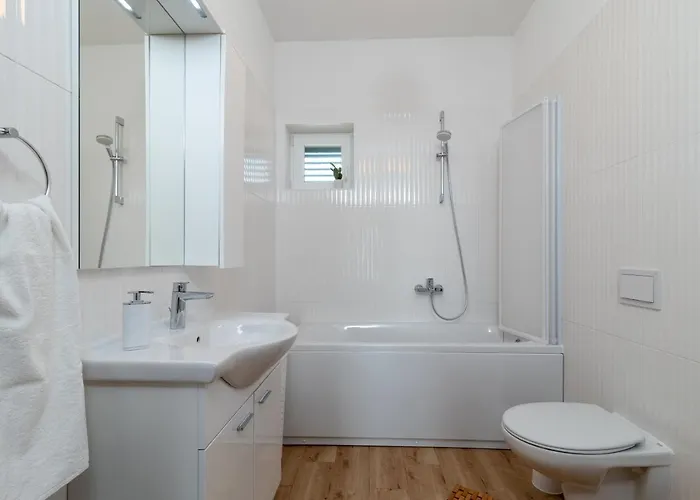 Bacio With Heated Pool, Starlink Internet