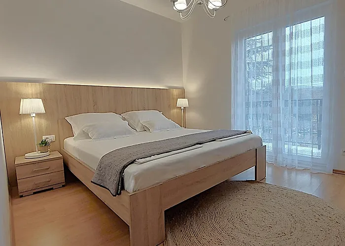 Bacio With Heated Pool, Starlink Internet * Brstanovo